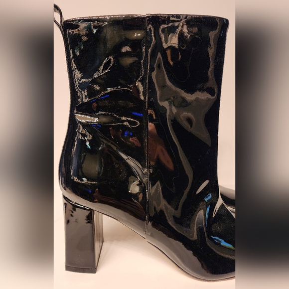 Good American Square Toe Bootie in Black Patent leather Sizes 5.5 And 7 - Picture 6 of 13